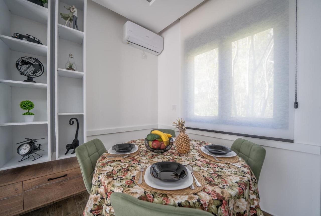 Marea Deluxe Apartments Kotor Exterior photo