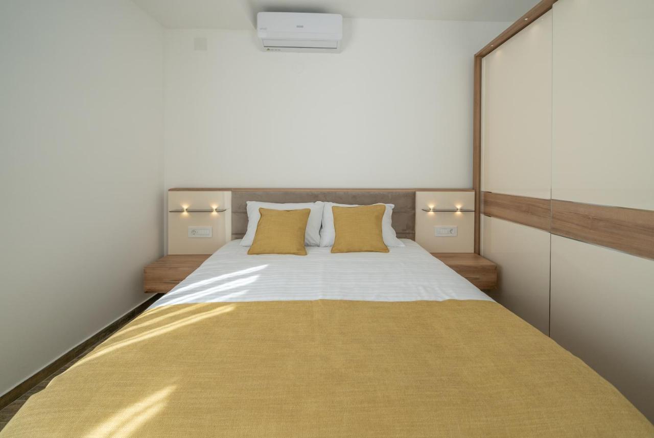 Marea Deluxe Apartments Kotor Exterior photo