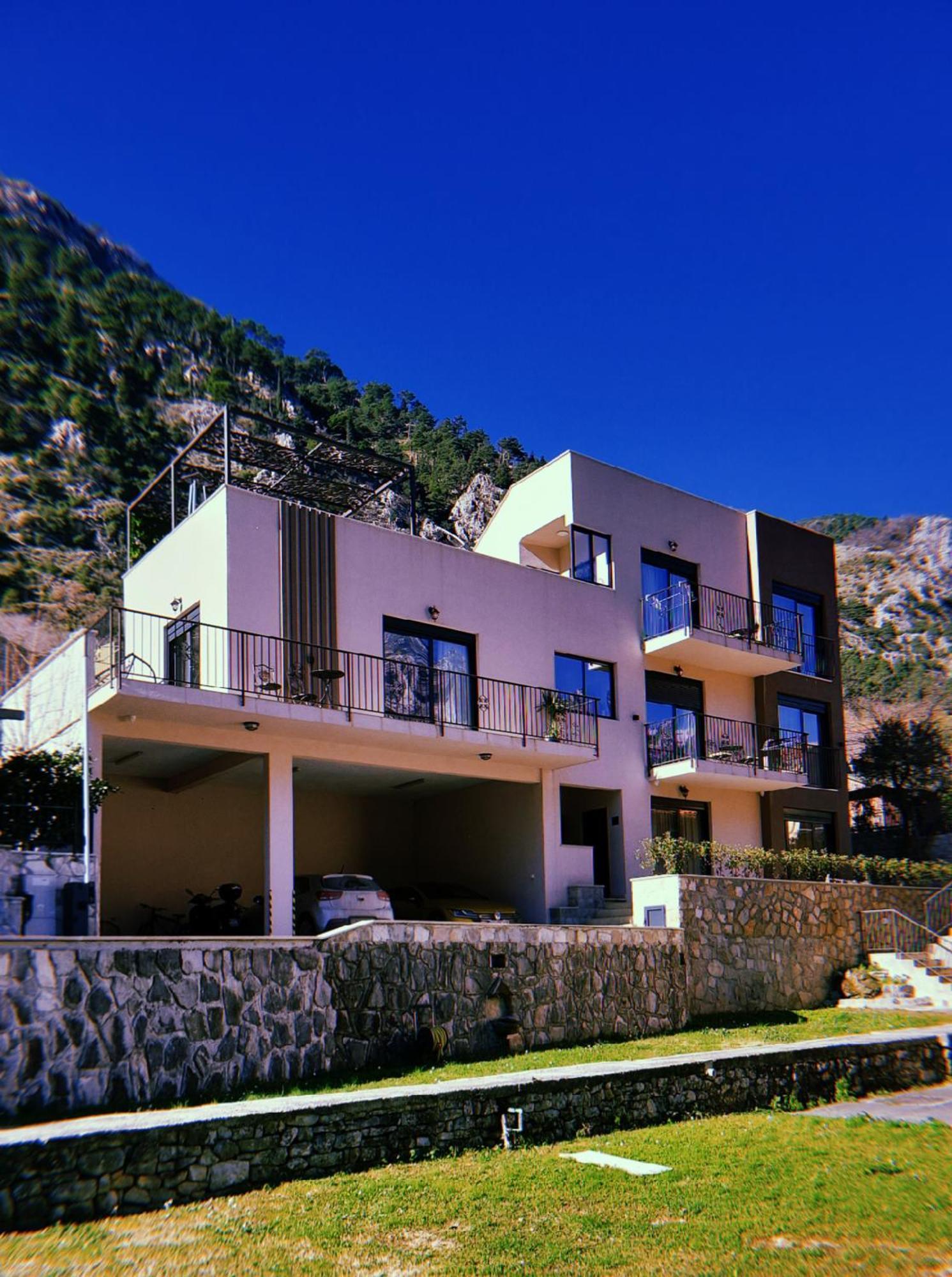 Marea Deluxe Apartments Kotor Exterior photo