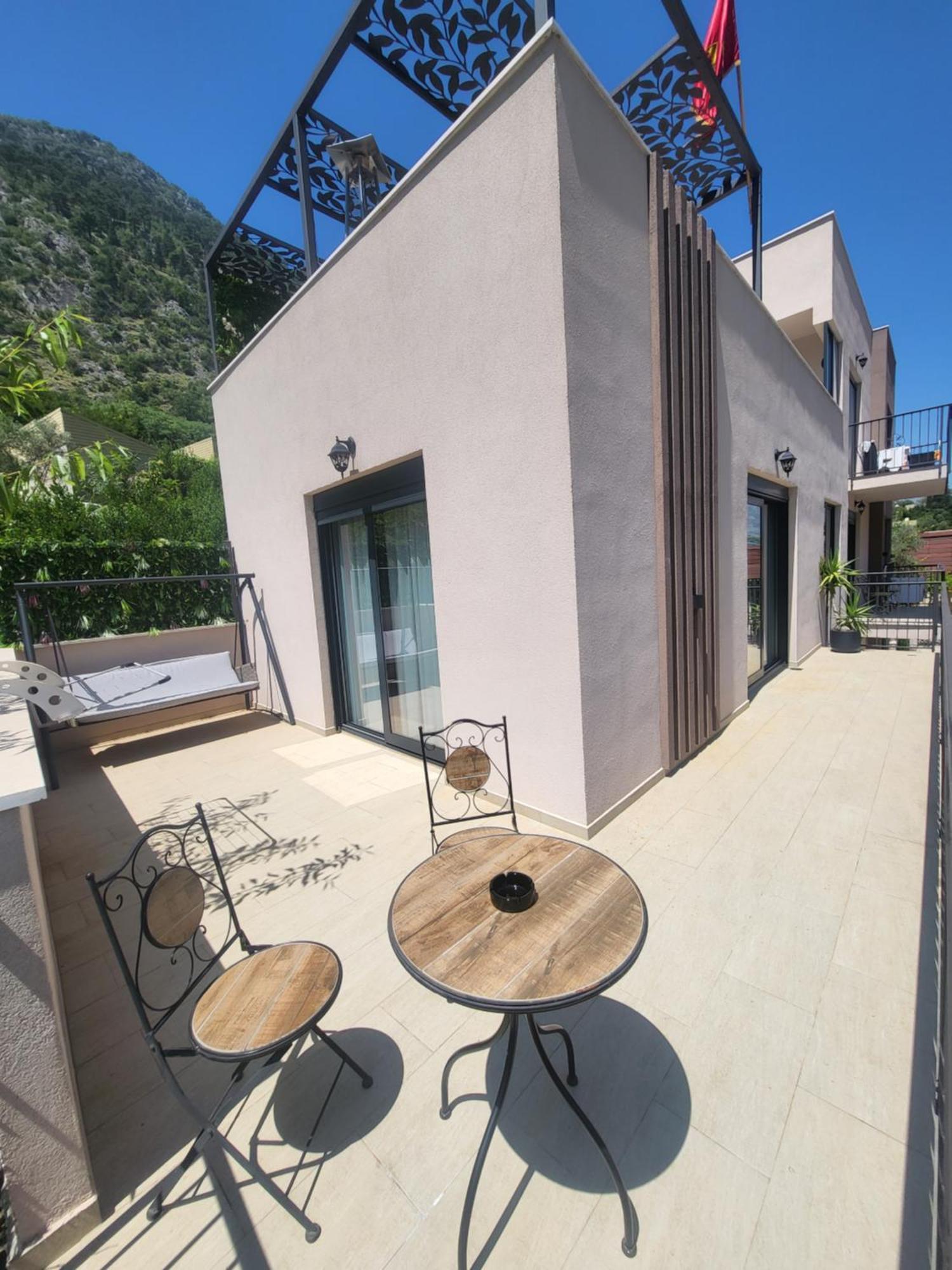 Marea Deluxe Apartments Kotor Exterior photo