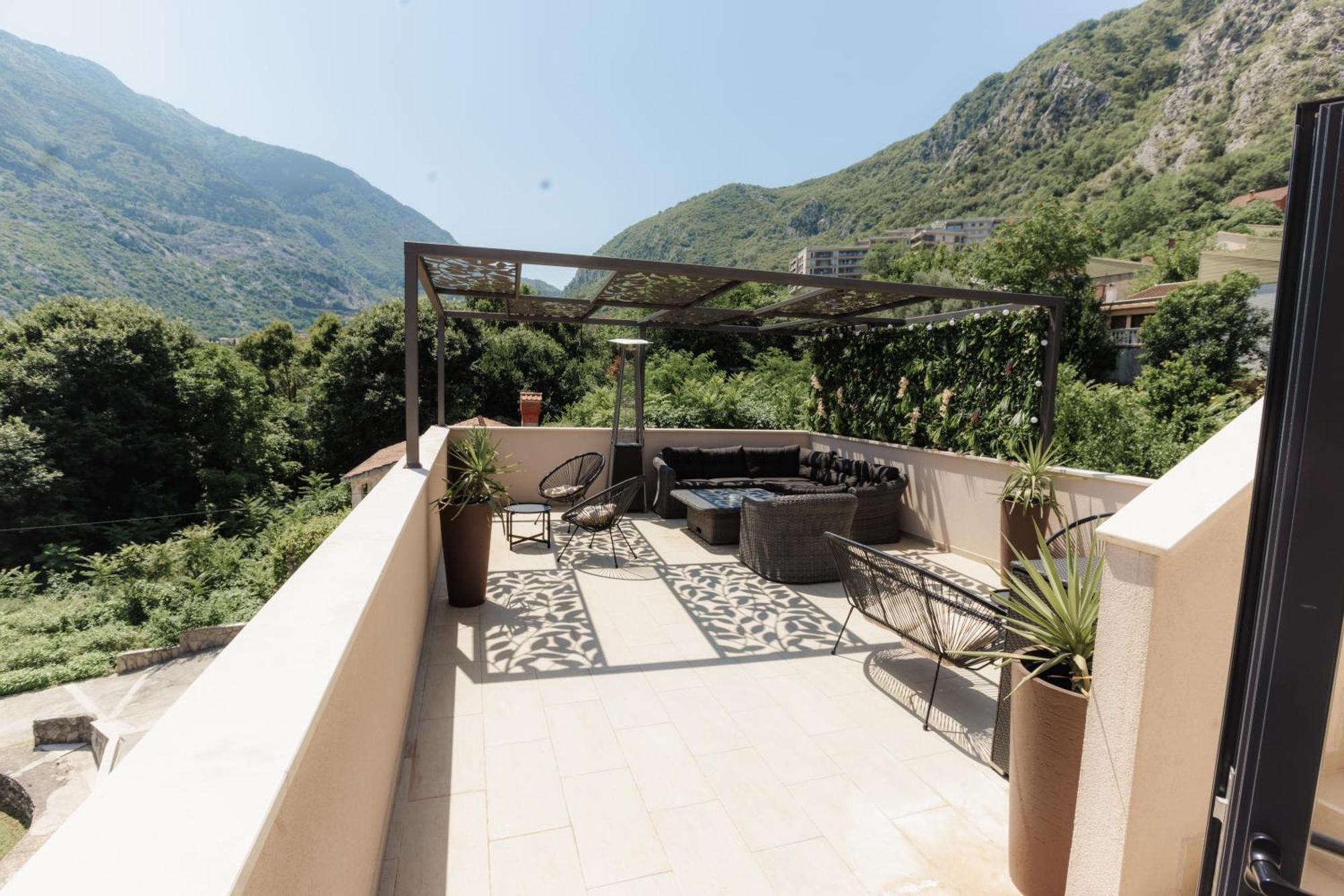 Marea Deluxe Apartments Kotor Exterior photo