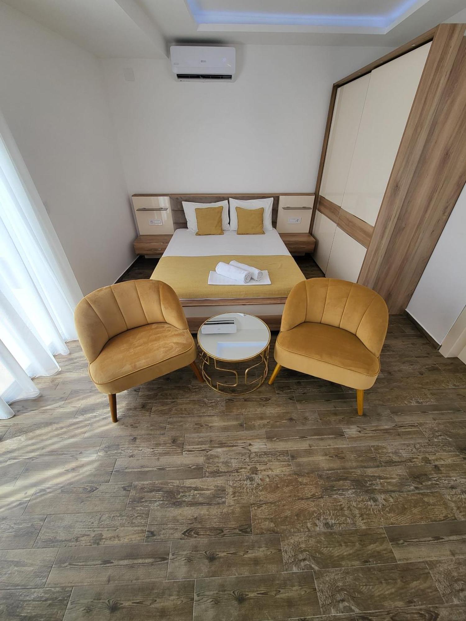 Marea Deluxe Apartments Kotor Exterior photo