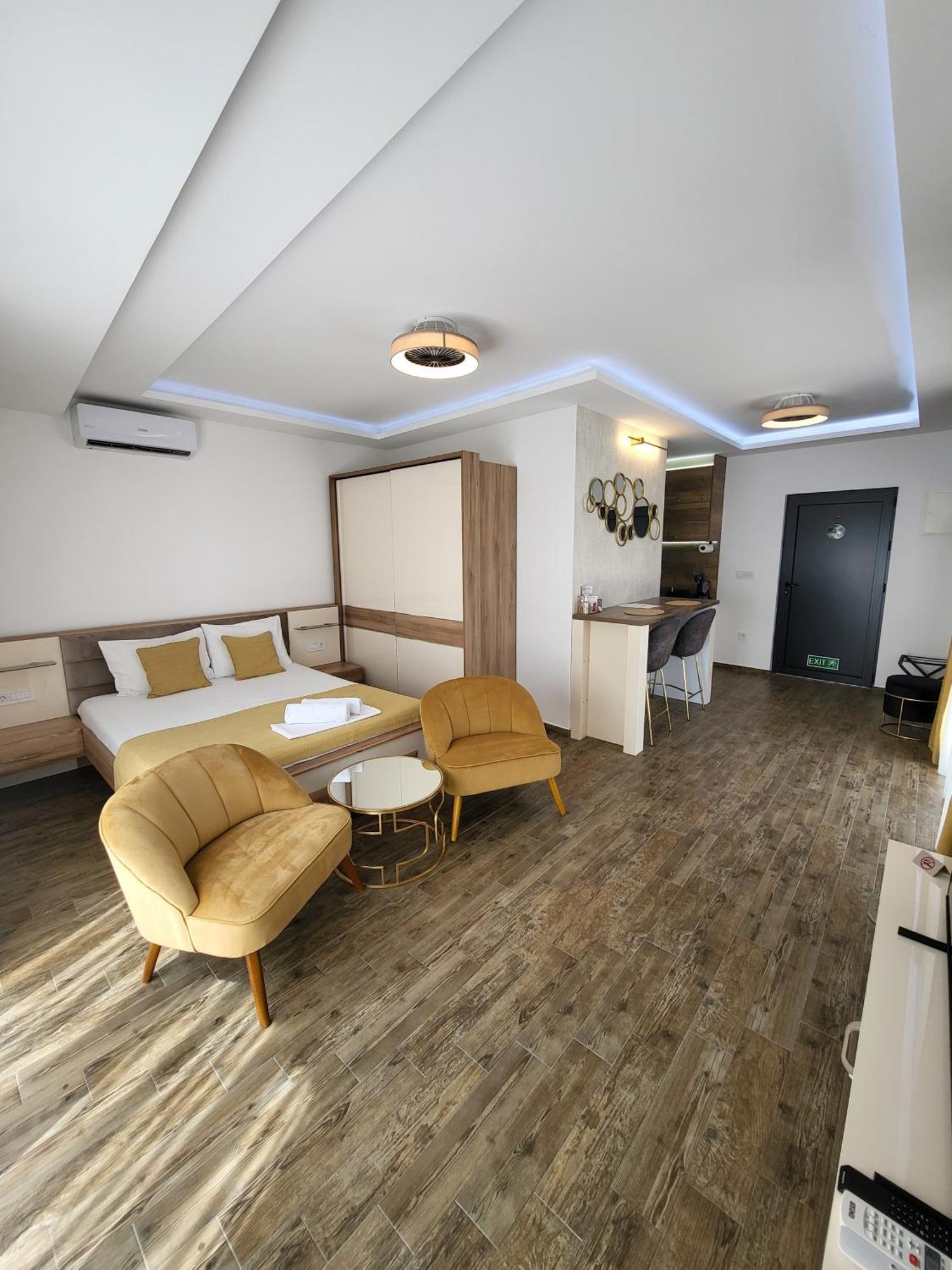Marea Deluxe Apartments Kotor Exterior photo